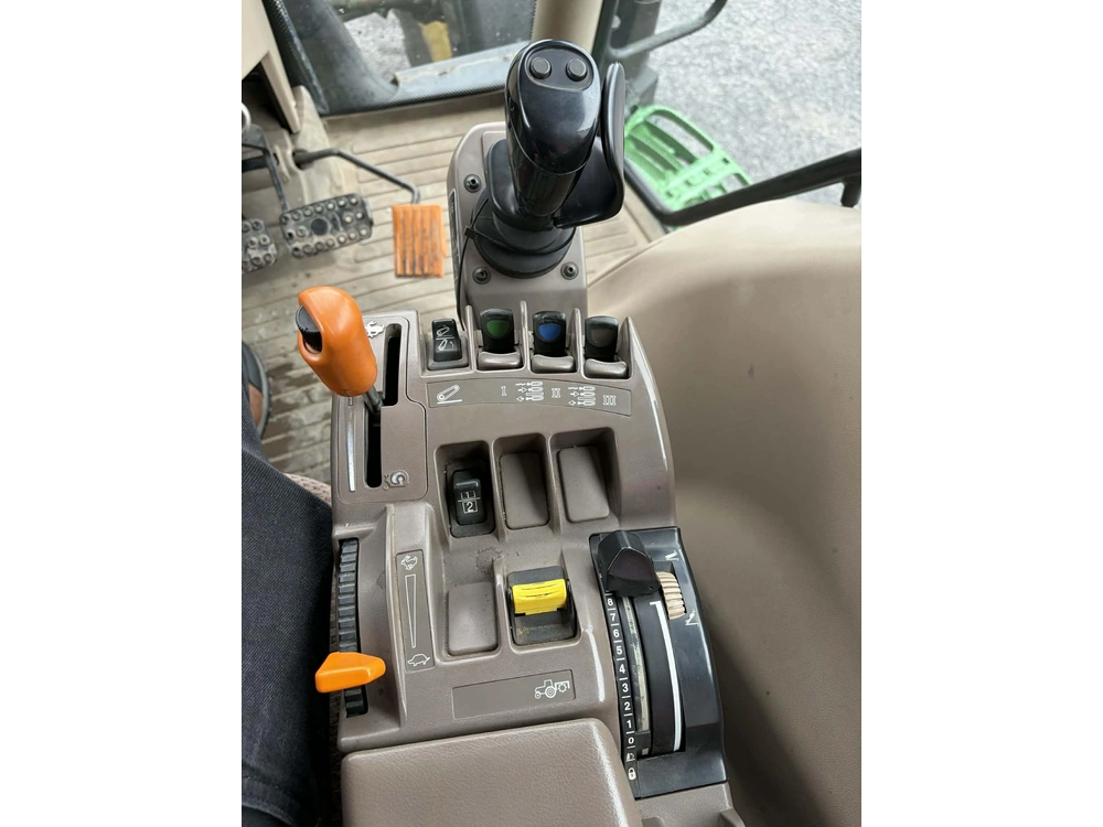 John Deere 6105r 2015 alt