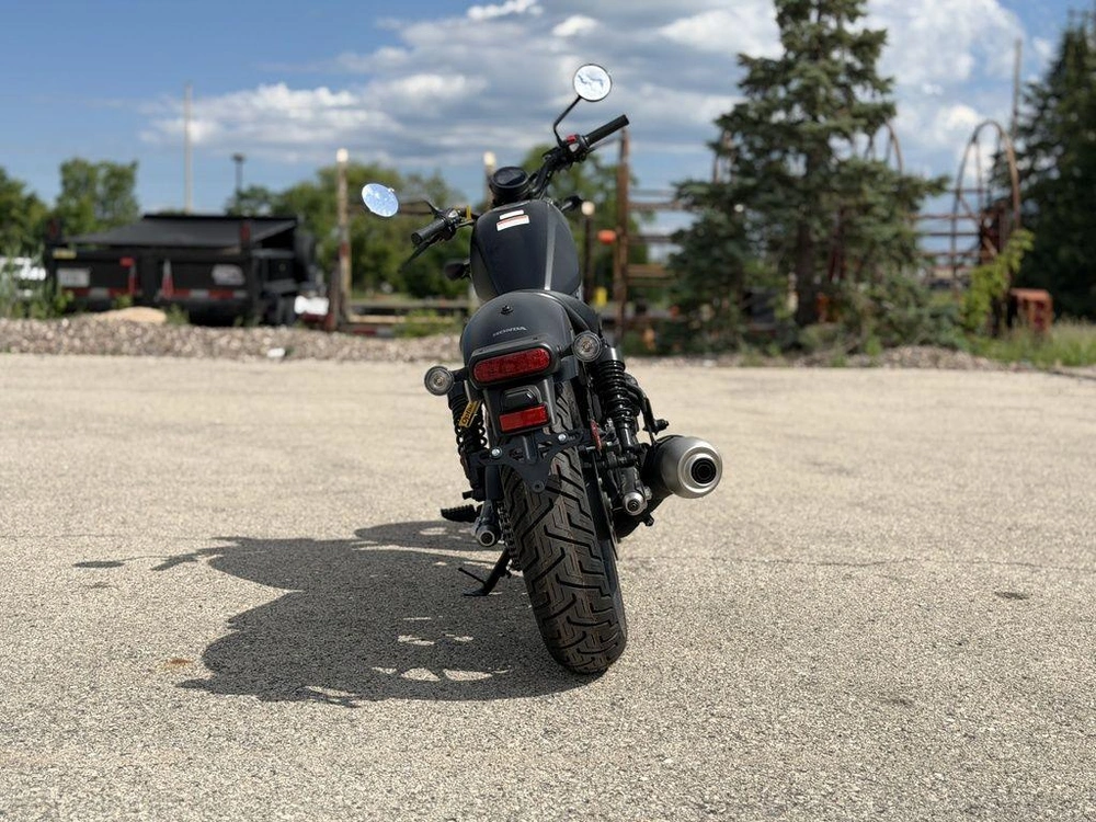 2026 Honda Rebel 300 E-clutch alt