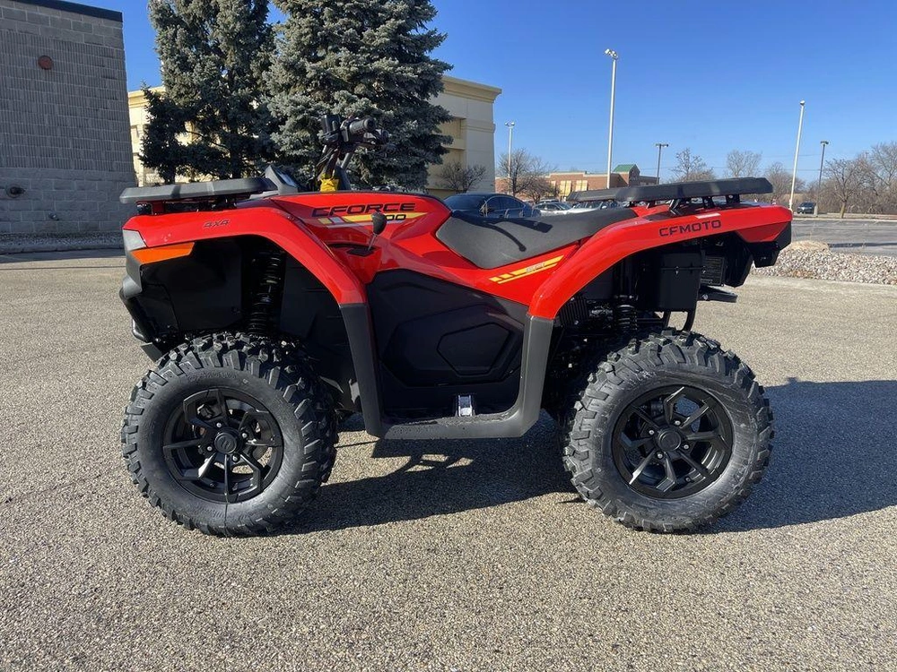 2026 Cfmoto Cforce 500 alt