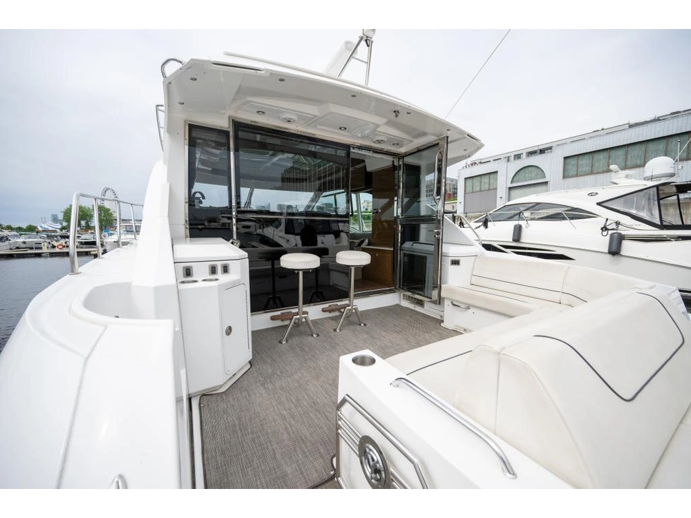 2018 Cruisers Yachts Cantius 45 Diesel - Sur Rendez-vous alt