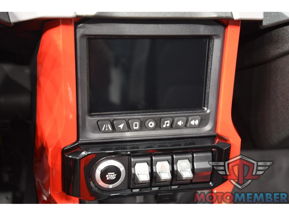 2026 Slingshot R Autodrive alt