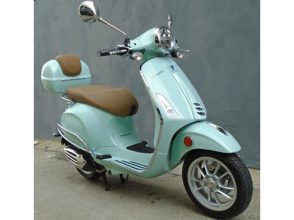 2020 Vespa Prima 50 alt