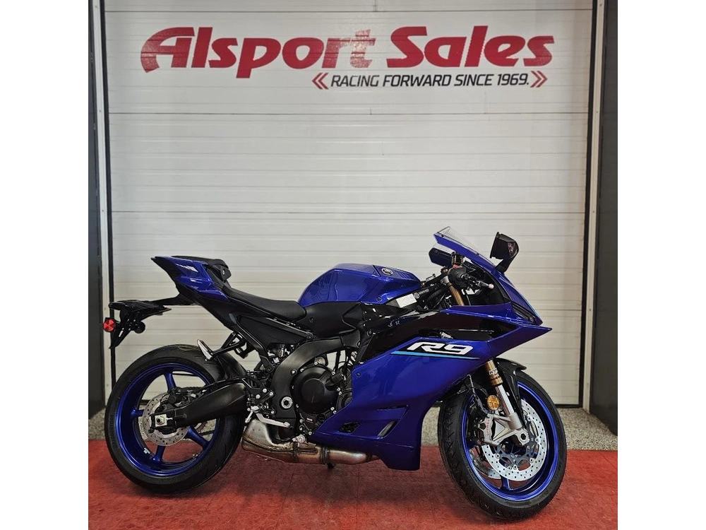 2026 Yamaha Yzf R9 alt