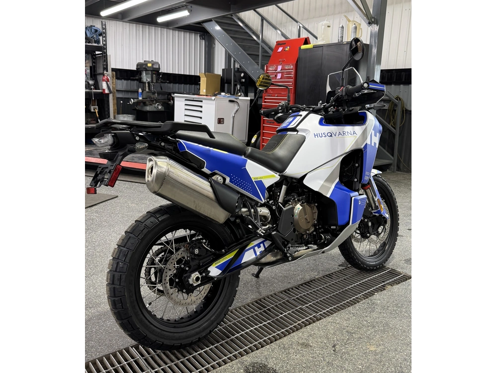 Husqvarna Norden 901 2025 alt