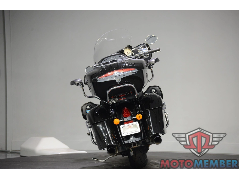 2019 Indian Motorcycle Roadmaster alt