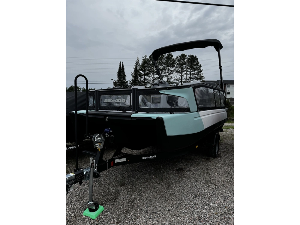 2026 Sea-doo Switch Sport 21' 300hp alt