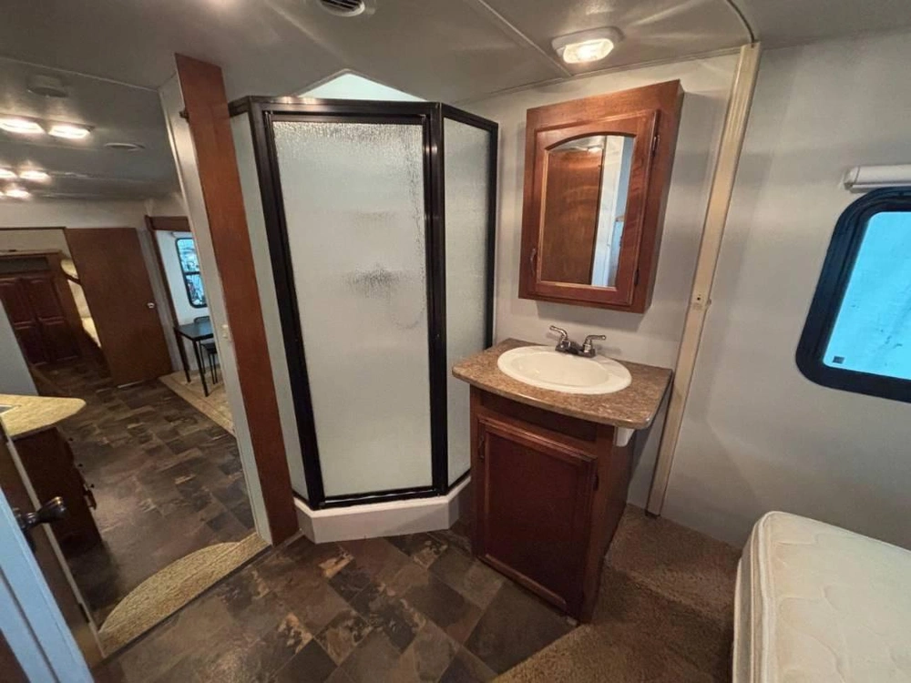 Coachmen Chaparral 269bhs 2012 alt