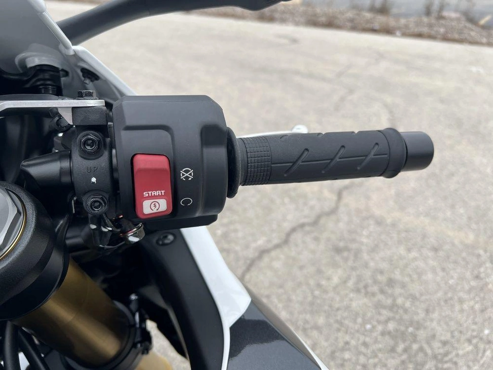 2026 Honda Cbr1000rr alt