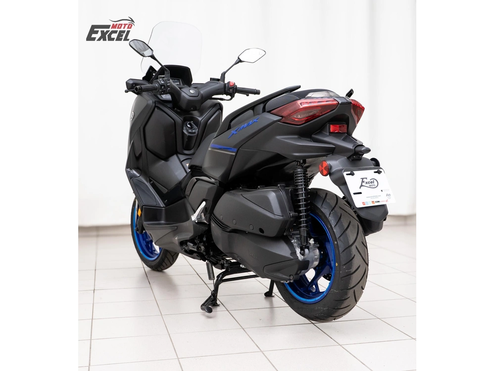 2024 Yamaha Xmax alt