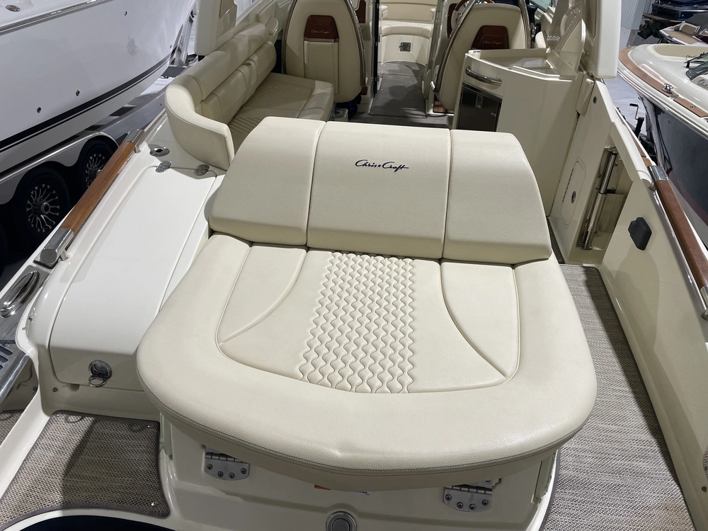2022 Chris-craft Launch 28 Gt alt