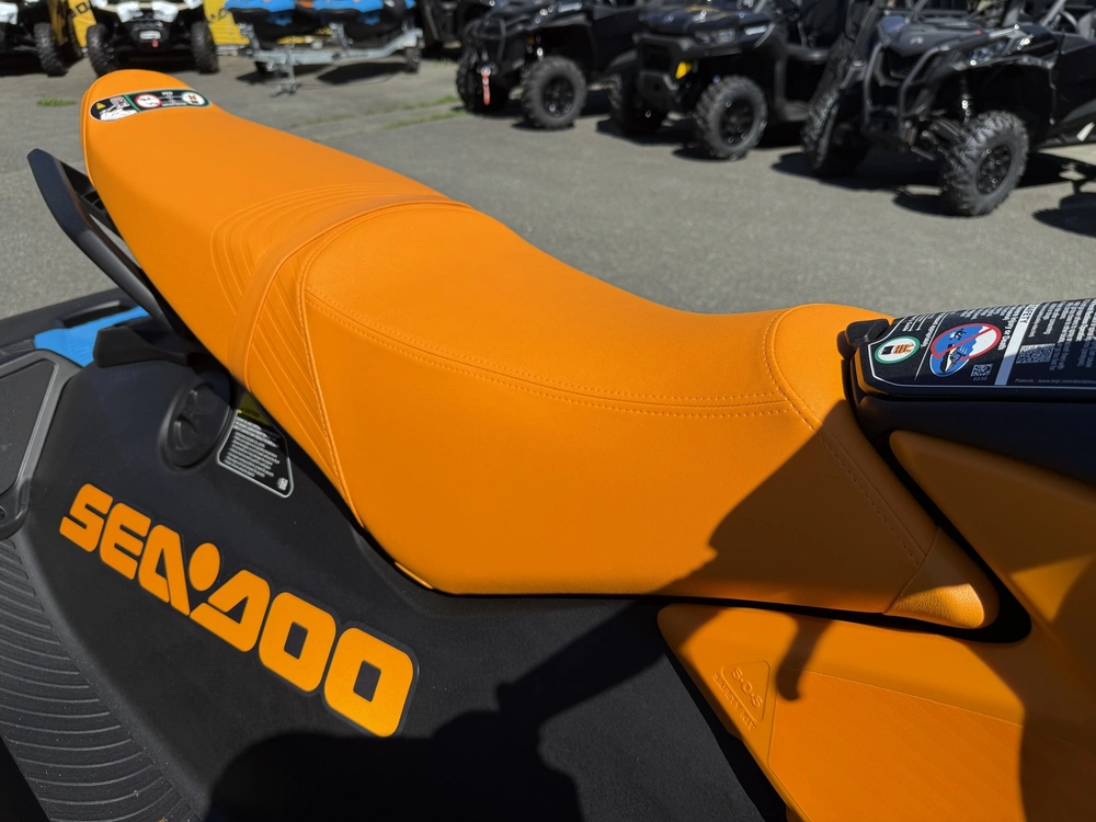 2026 Sea-doo Spark™ 3up Trixx-90 (sound System) alt