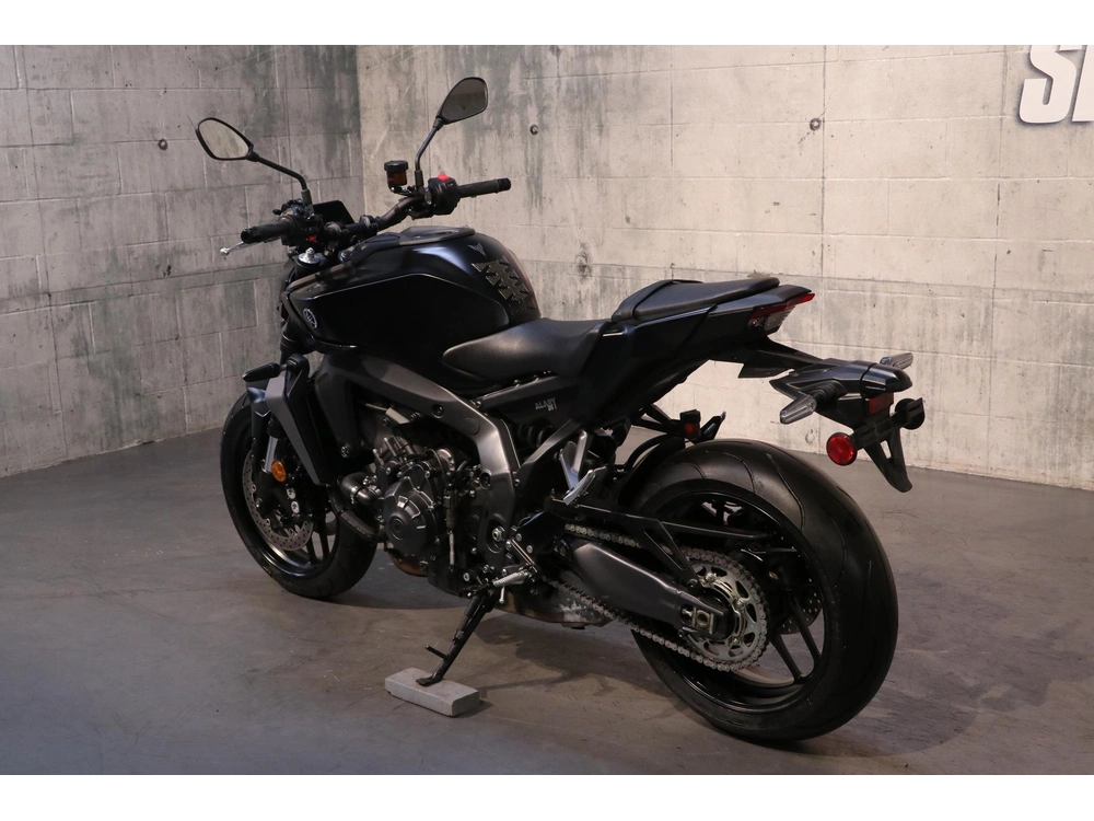 Yamaha Mt-09 2024 alt