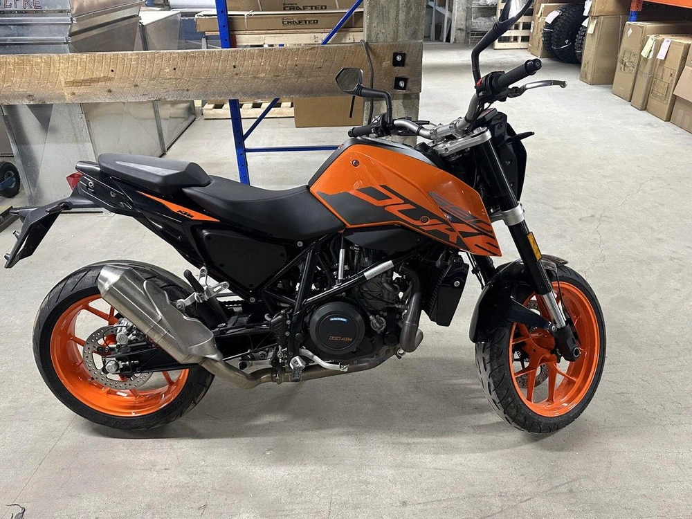 2018 Ktm Duke 690 alt