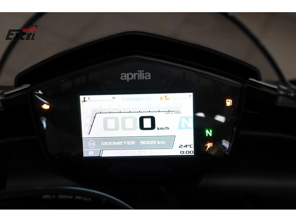 2021 Aprilia Tuono 660 alt