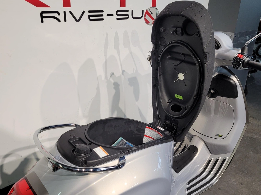 Vespa Primavera 50 Tech *0.99% / 36 Mois💳 2025 alt