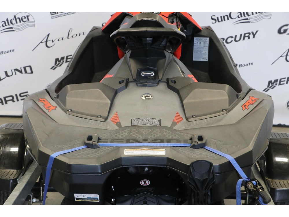 Sea-doo Spark Trixx 3up 2021 alt