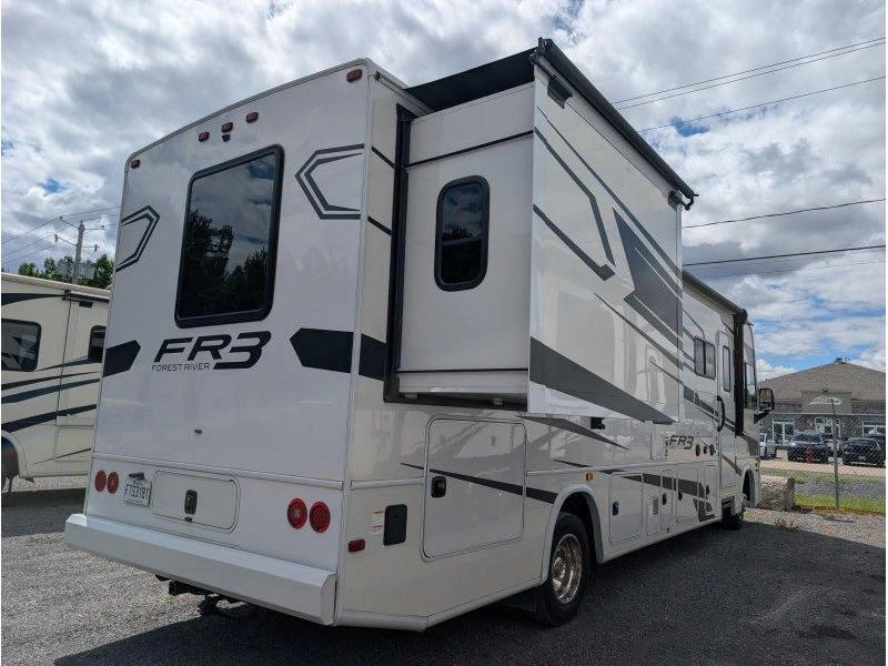 Forest River Fr3 30ds 2024 alt