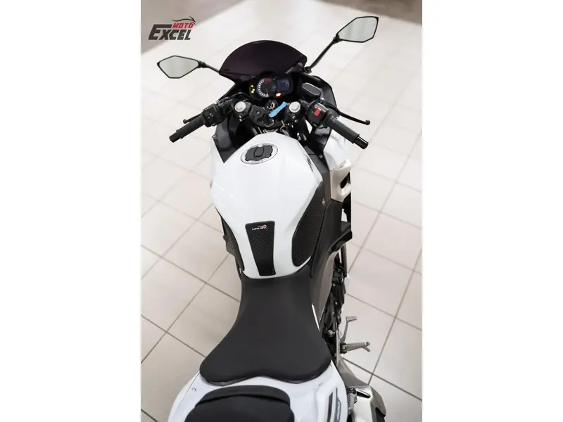 Kawasaki NINJA 400 2023