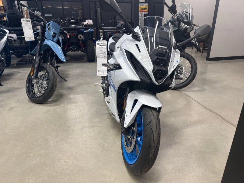 2026 Suzuki Gsx-8r Pearl Tech White alt