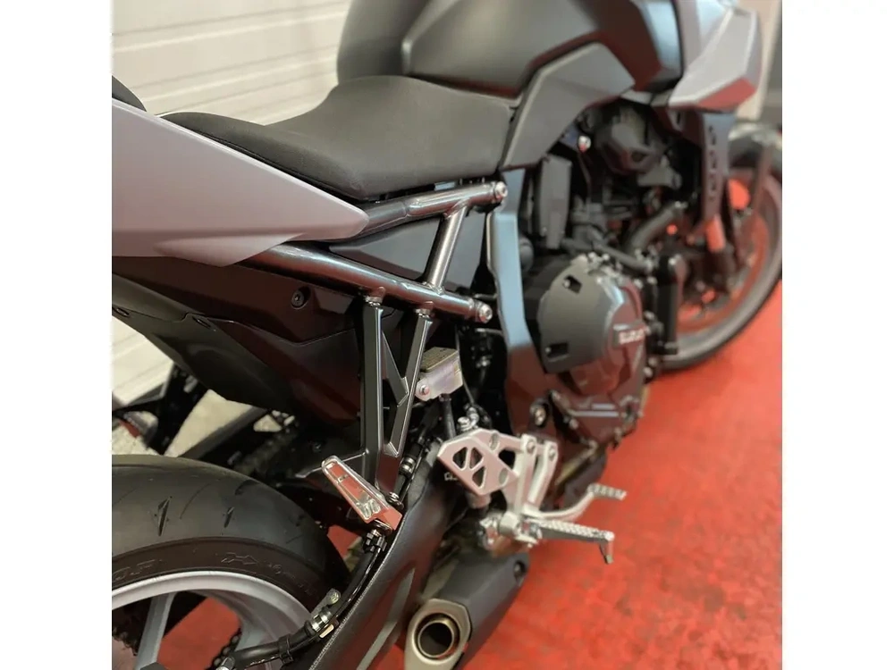 2025 Suzuki Gsx 8s alt