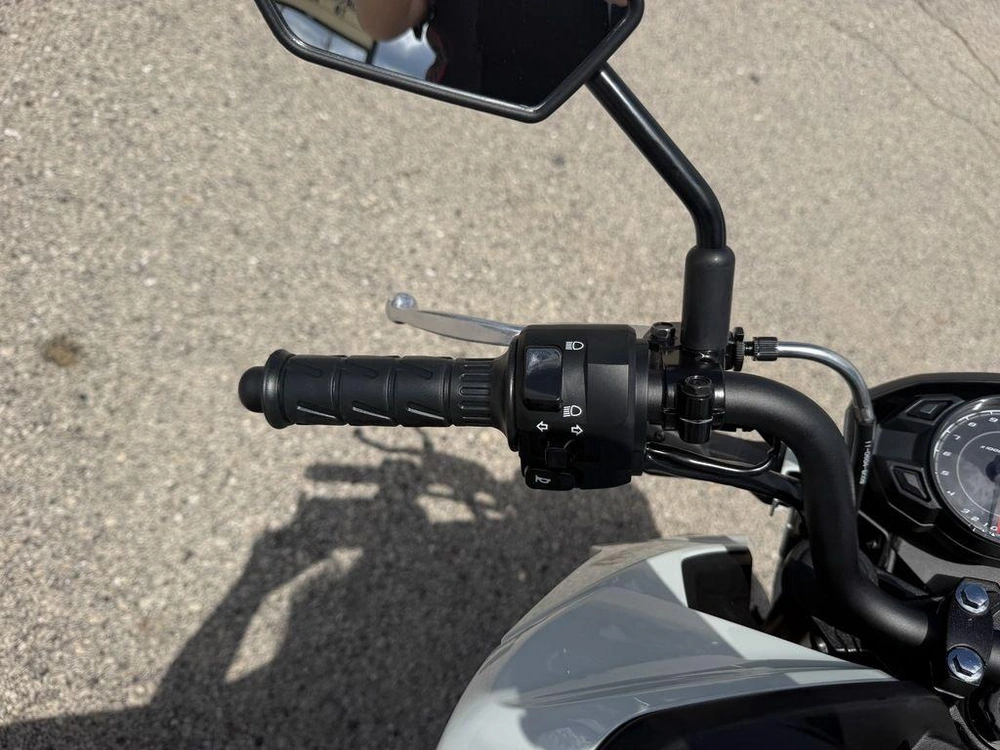 2026 Kawasaki Z125 Pro alt