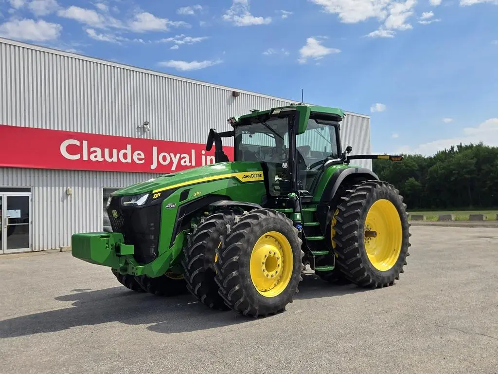 2023 John Deere 8370