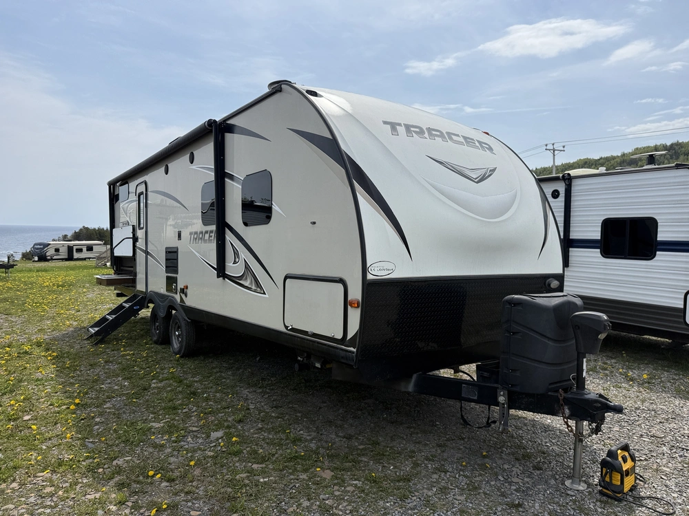 2018 Tracer 274bh alt