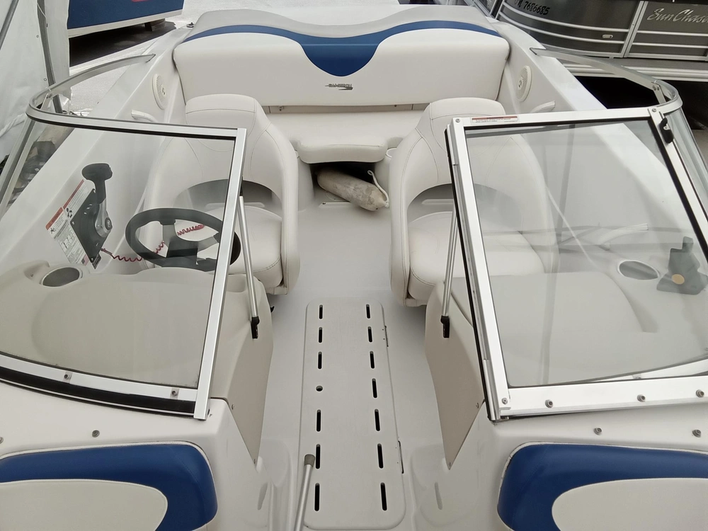 2011 Glastron Mx 185 alt