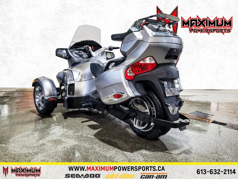 Can-Am SPYDER RT S 2012