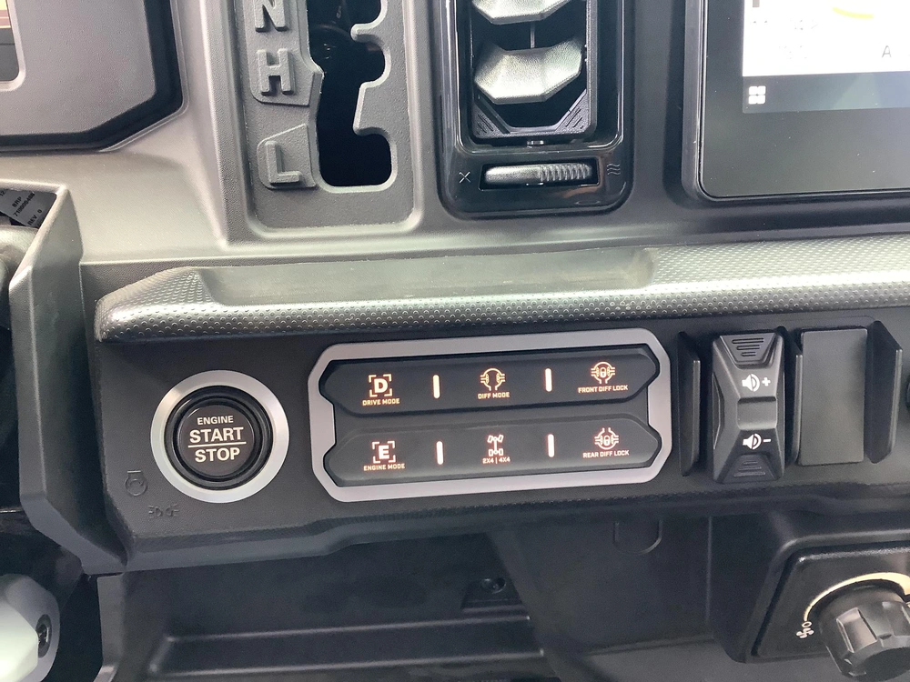 2026 Can-am Defender Hd11 Limited Max alt