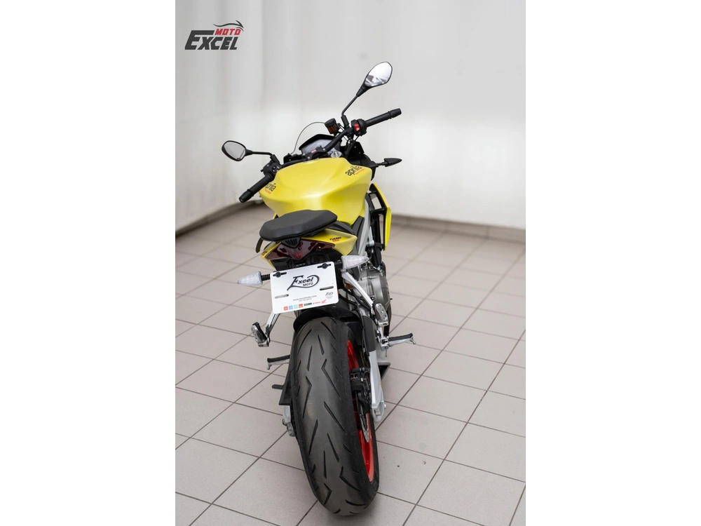 2021 Aprilia Tuono 660 alt