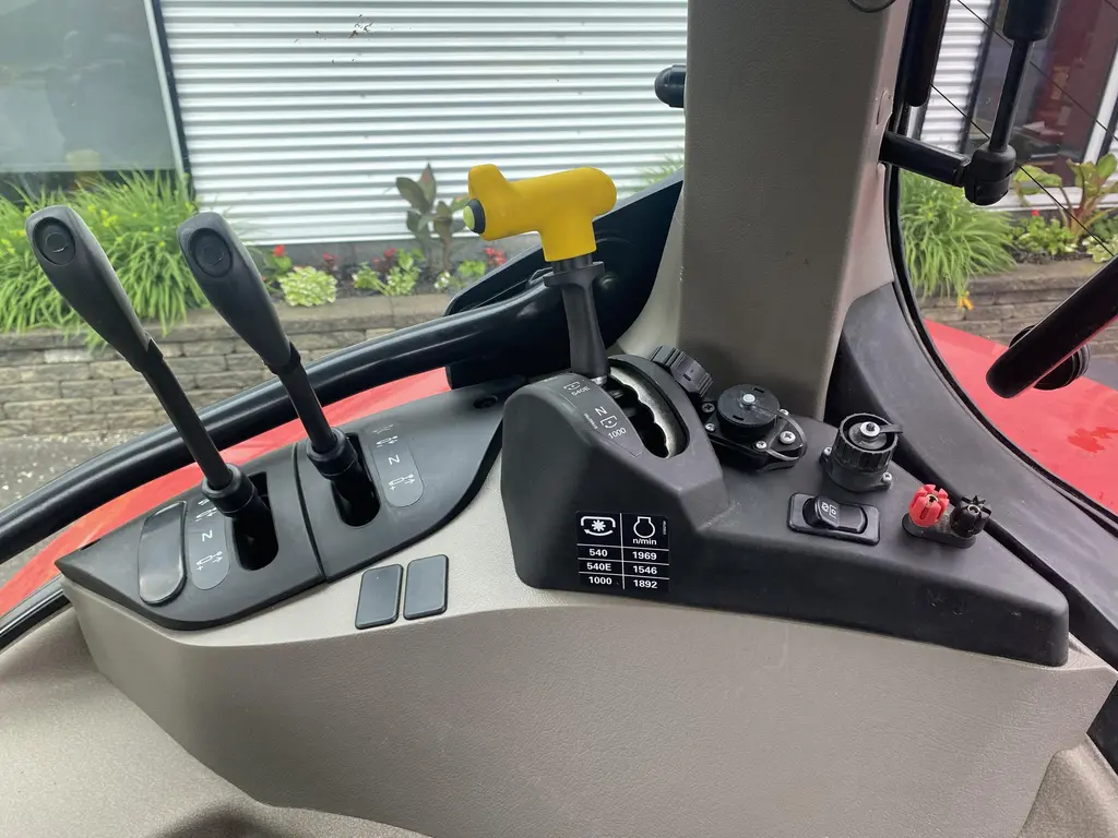 Case IH Vestrum 130 A8 2022
