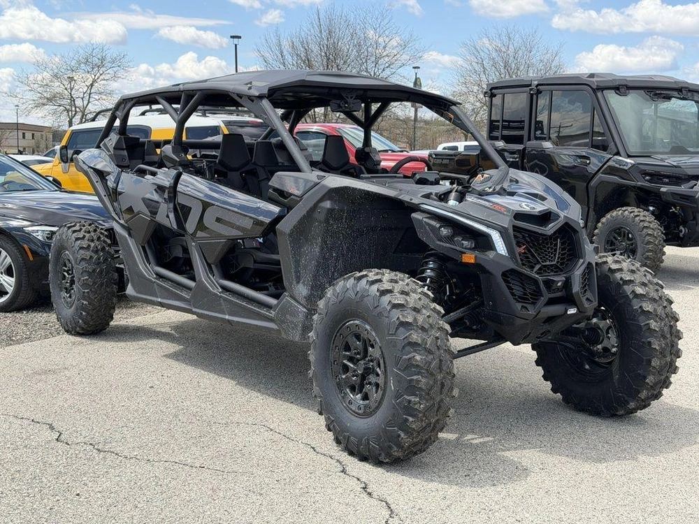 2026 Can-am Maverick X3 Max X Ds Turbo Rr Triple Black_4.5 In alt