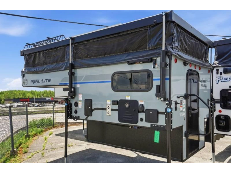 Palomino Real Lite 1604 2026 alt