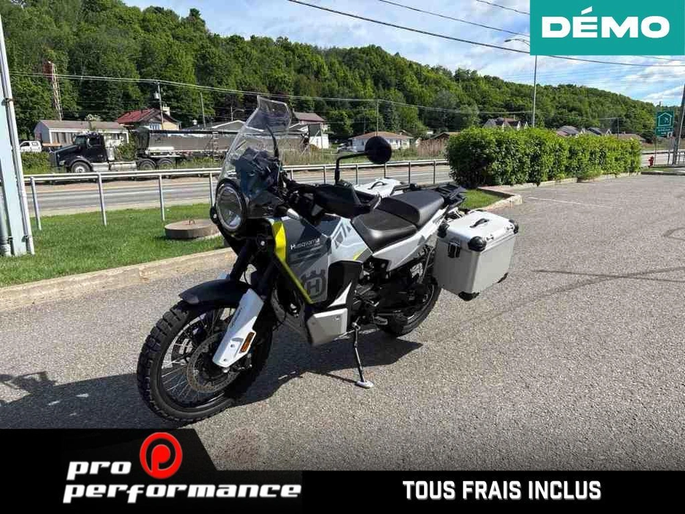 2027 Husqvarna Norden 901 alt