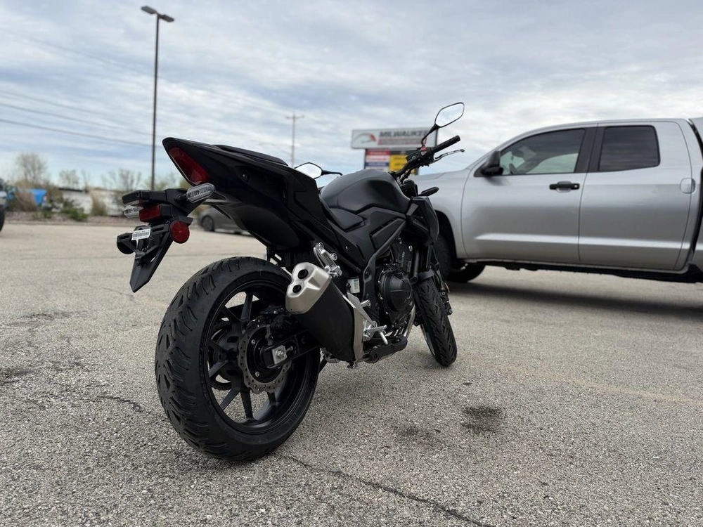 2025 Honda Cb500f alt