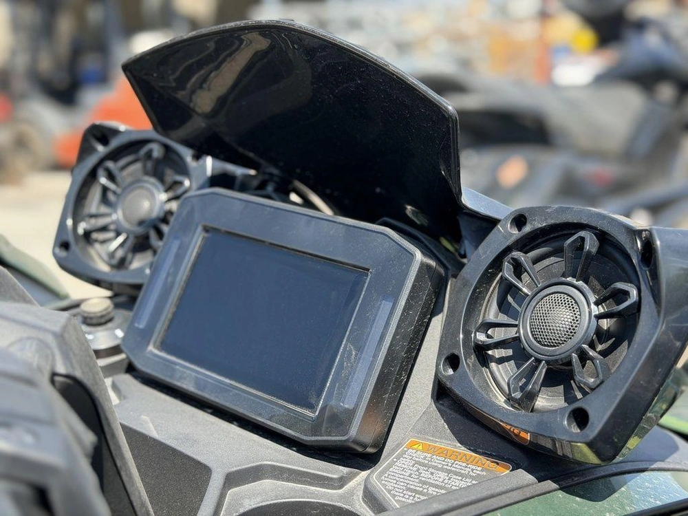 2025 Kawasaki Ultra® 160lx alt