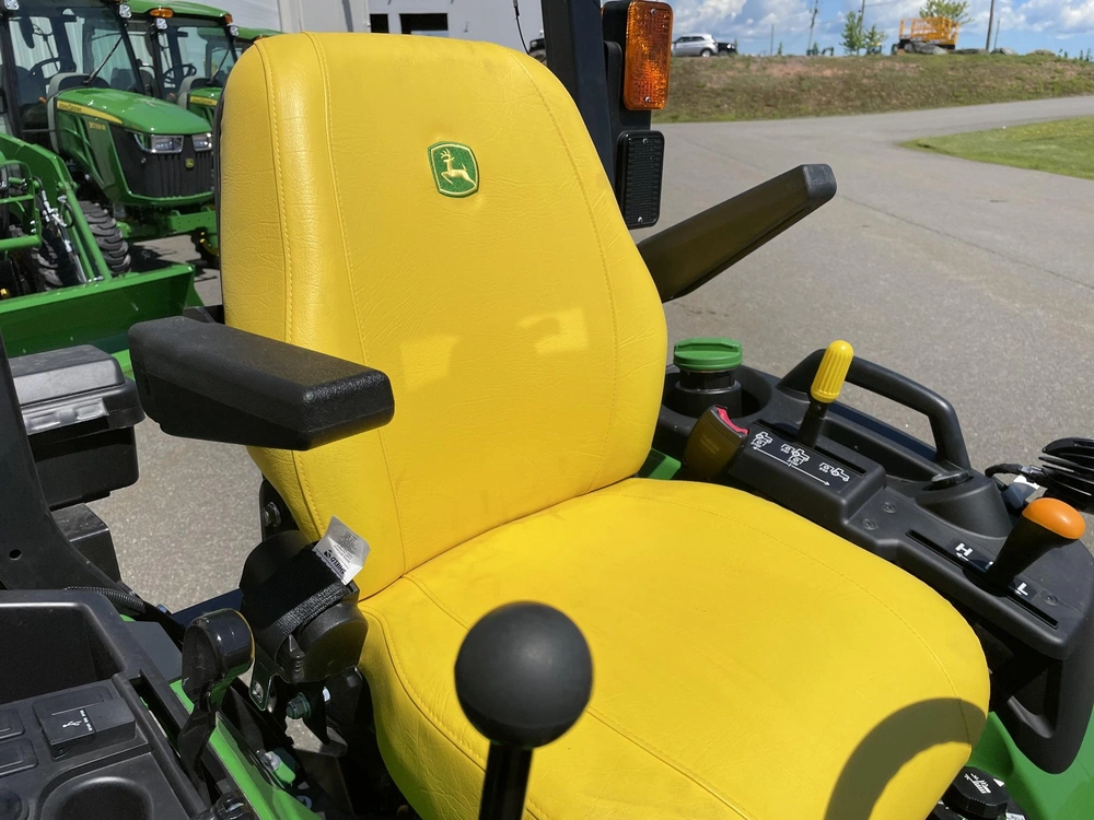 2026 John Deere 2025r alt