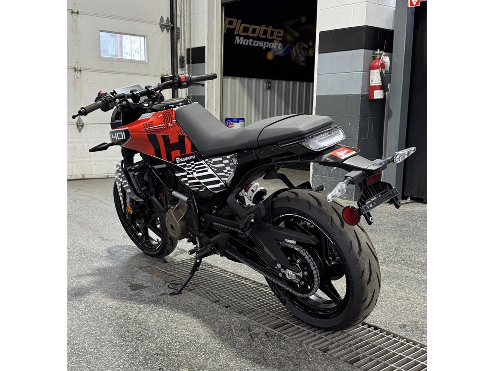 Husqvarna Vitpilen 401 B.d. 2024 alt