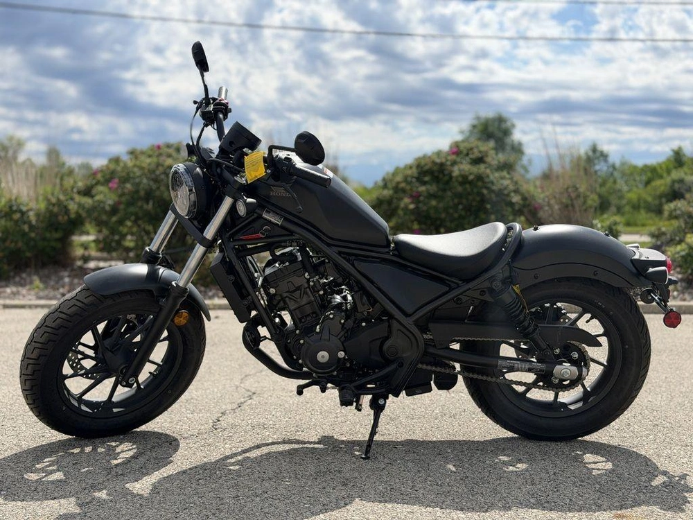 2026 Honda Rebel 300 E-clutch alt