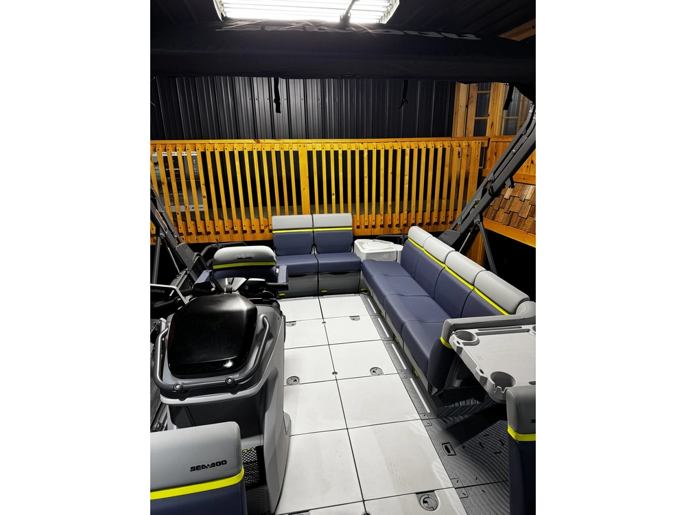 2026 Sea-doo Switch Cruise Ltd 21' 300hp alt