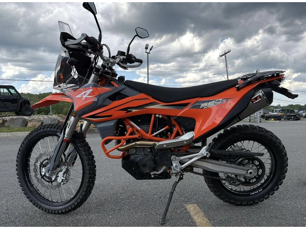 Ktm 690 Enduro R 2023 alt