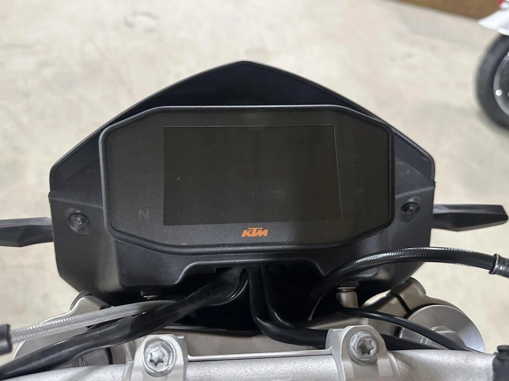 2018 Ktm Duke 690 alt