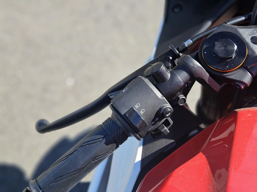 2026 Yamaha Yzf-r3 alt
