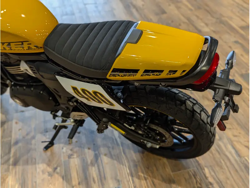 2027 Triumph Tracker 400 // Racing Yellow