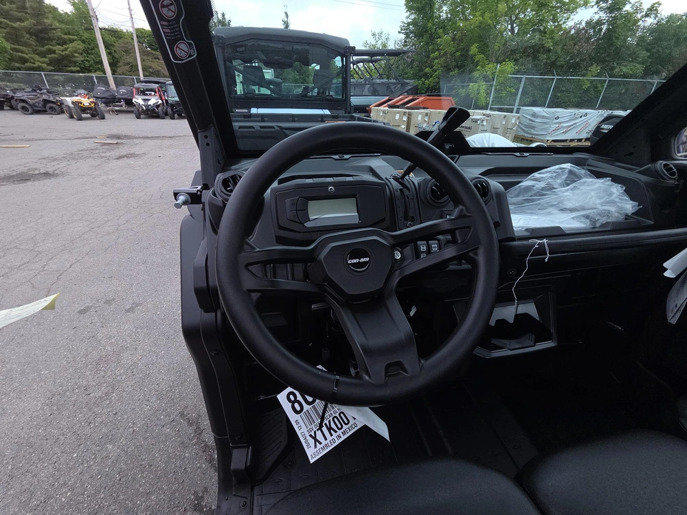 2026 Can-am Defender Dps Cab Hd10