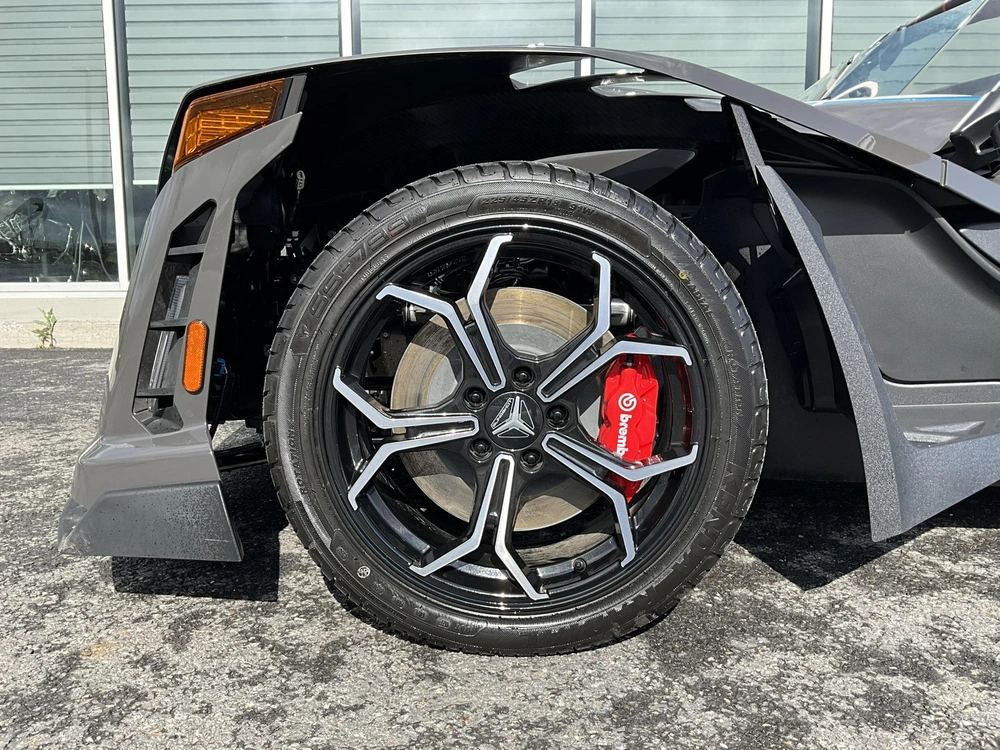 Slingshot R - Autodrive 2025 alt