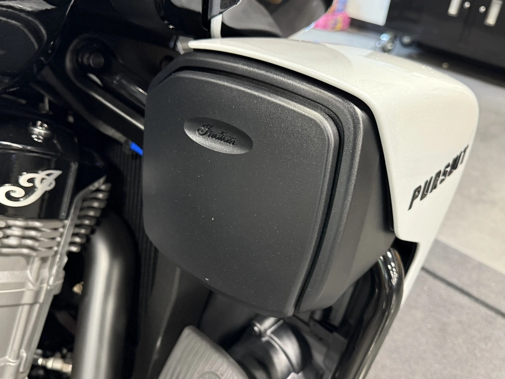 2026 Indian Motorcycle Pursuit Dark Horse 112 alt