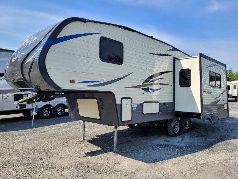 Palomino Puma 253fbs 2018 alt