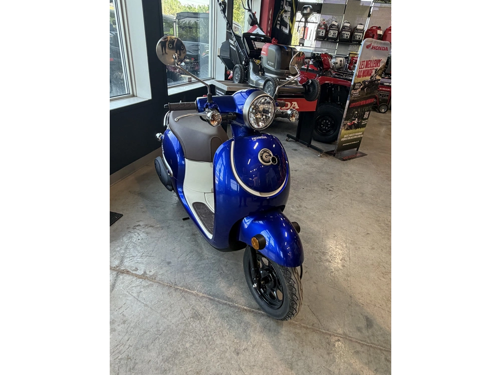 Honda Scooter Giorno 2024 alt
